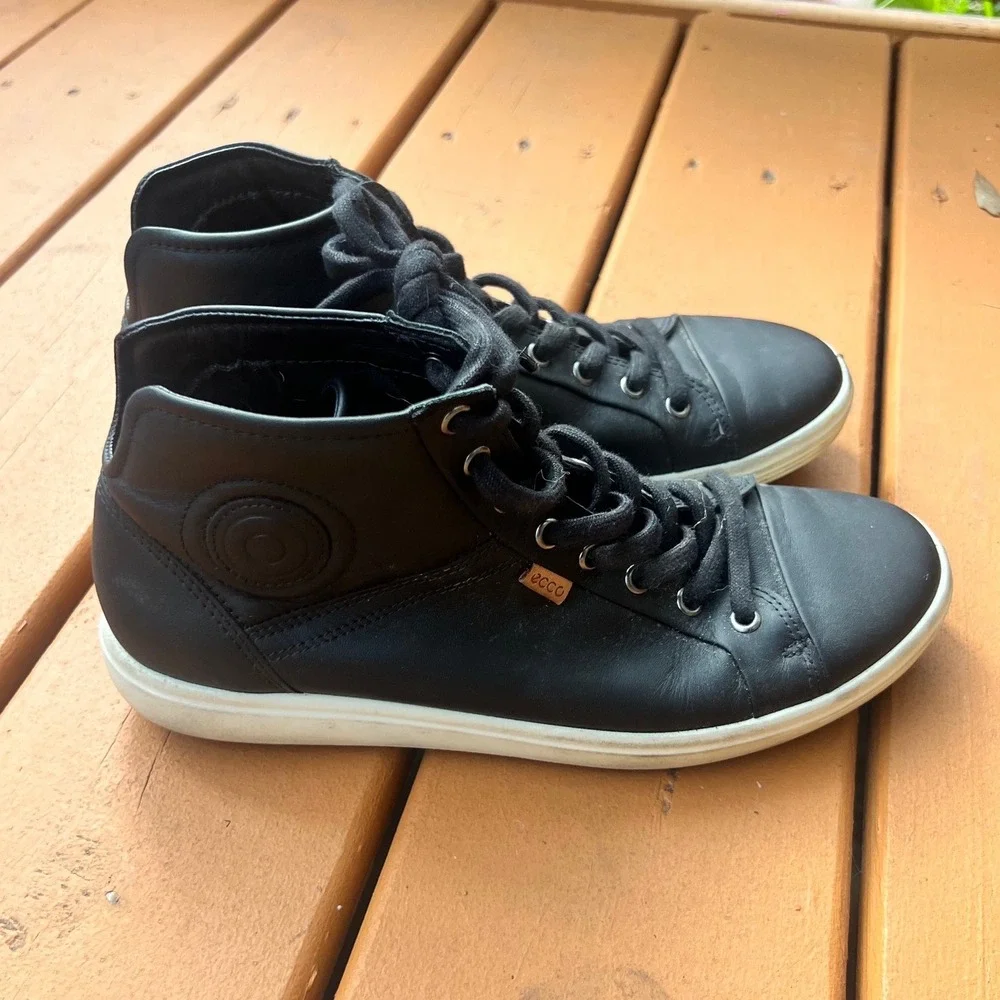 ECCO Soft 7 Womens Black Leather High Top Sneakers 430023-01001 Size 42 11-11.5